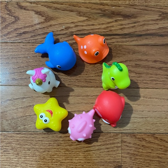 Bath Floating Toys - Picture 1 of 2